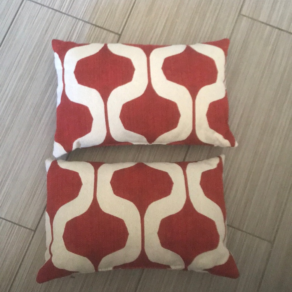 Decorative pillows